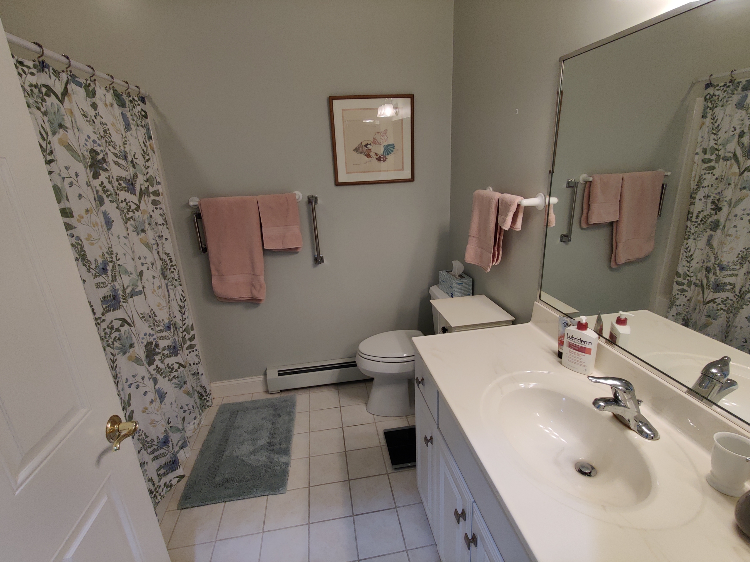 Whipple Farm Bathroom off Bedroom